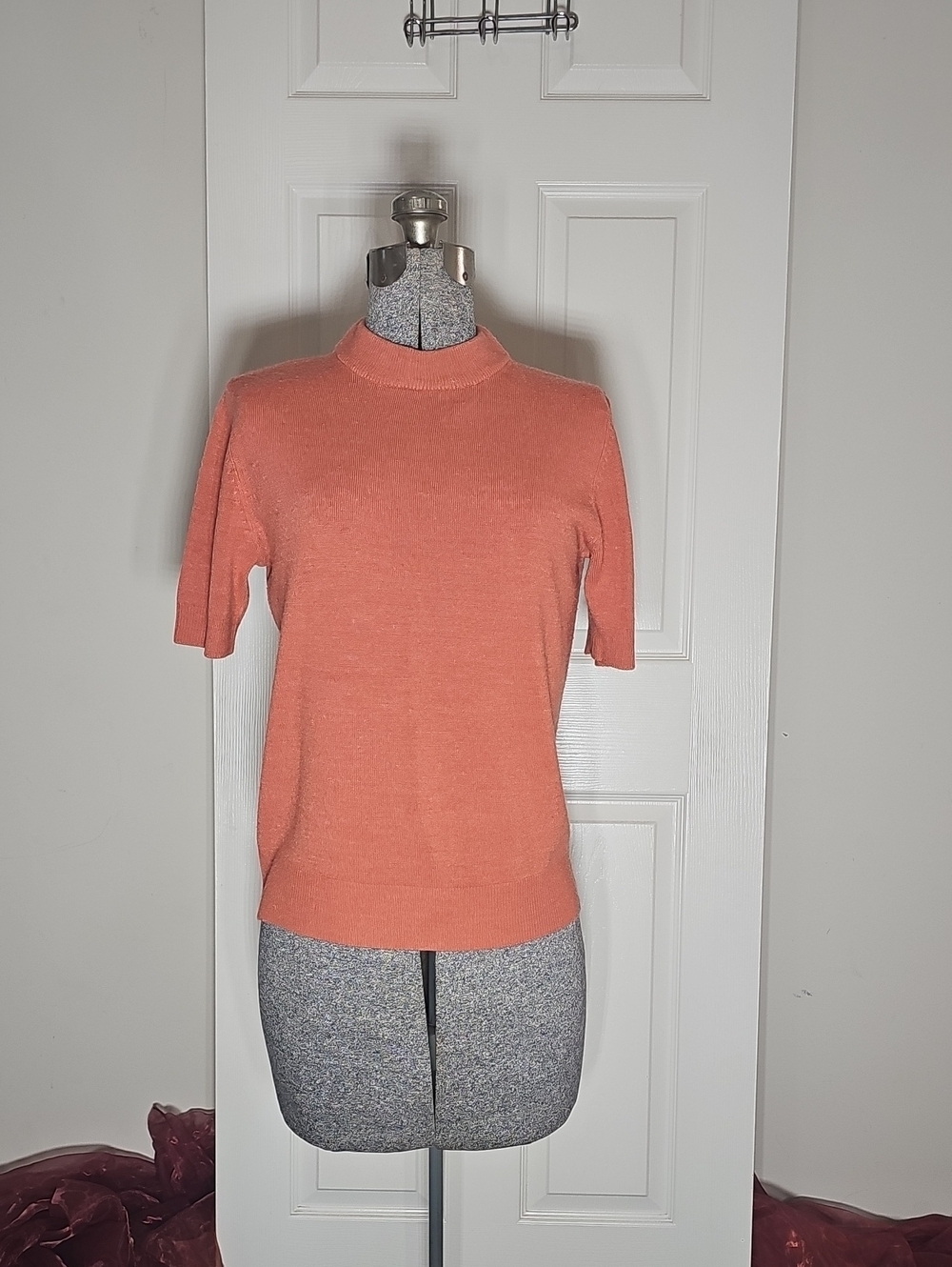 Requirements Rust Orange High Crew Neck Short Sleeve  Acrylic Sweater Size M